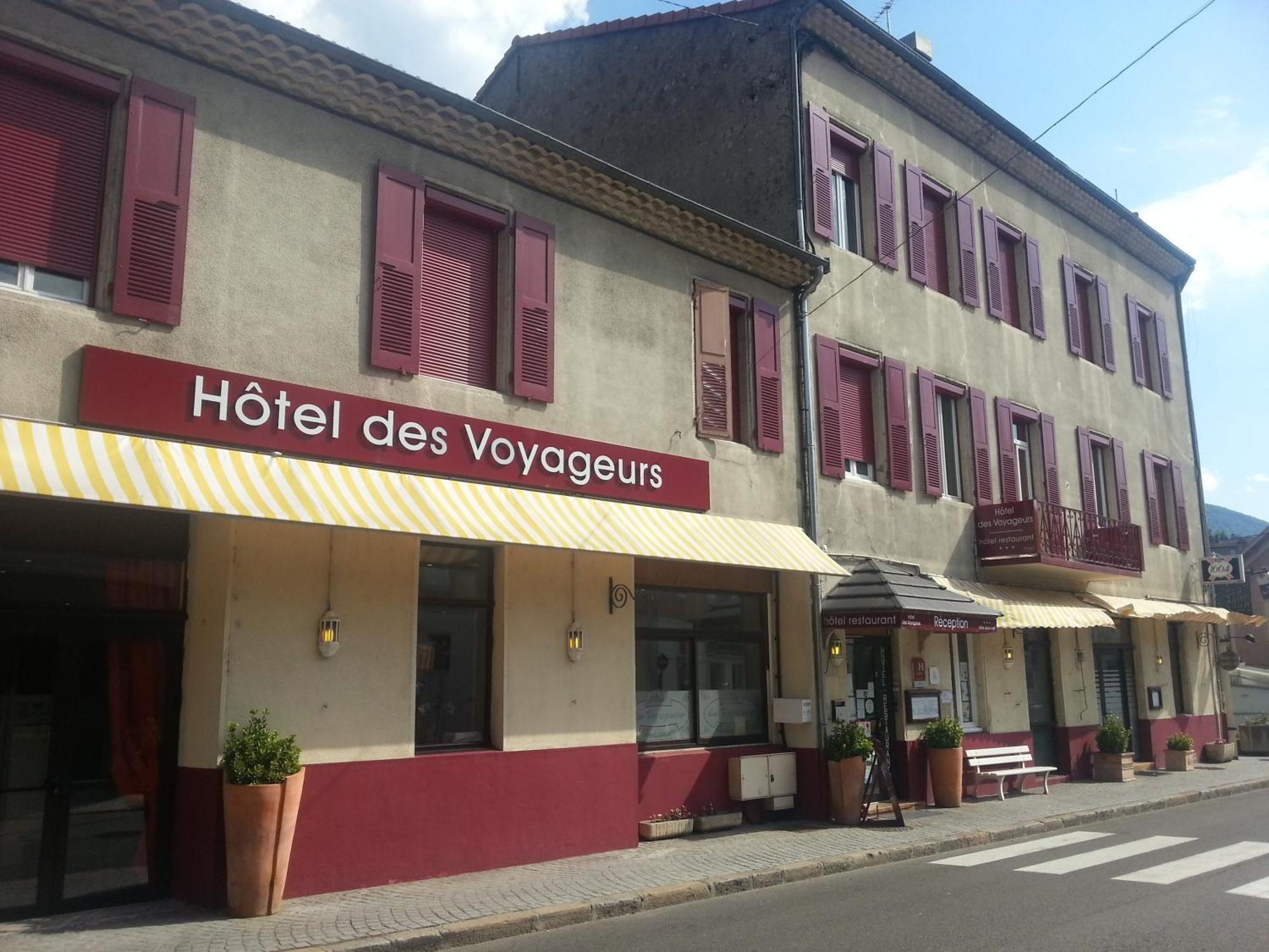 Hotel-Restaurant Des Voyageurs Le Cheylard Exteriör bild